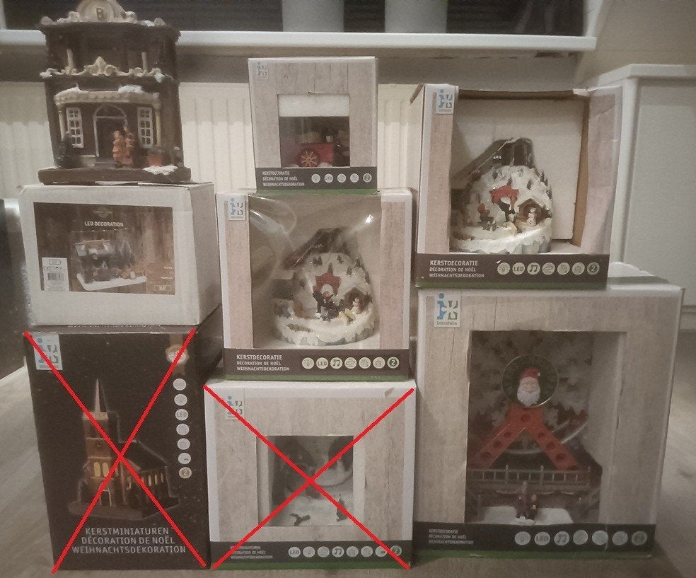 Intratuin kerstdorp diverse kersthuisjes, Diversen, Ophalen of Verzenden, Zo goed als nieuw