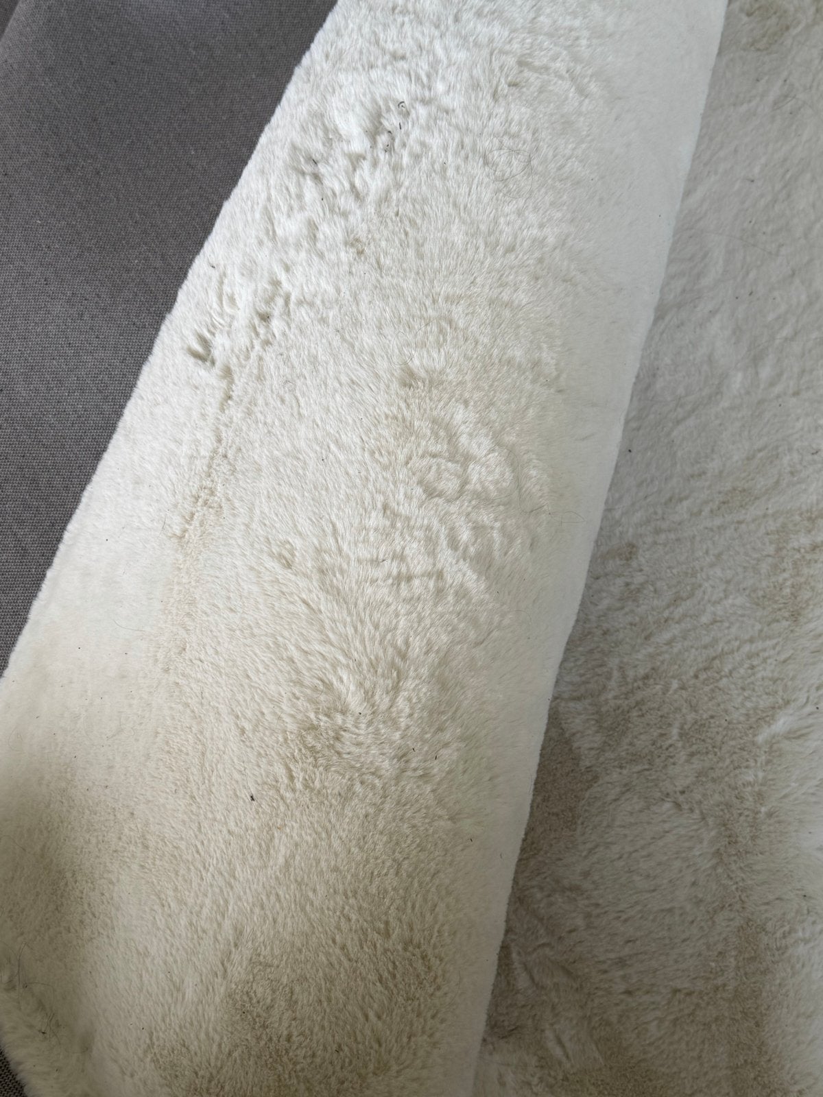 Zacht crèmekleurig tapijt van Floorpassion, Huis en Inrichting, Ophalen, Zo goed als nieuw, 200 cm of meer, Crème