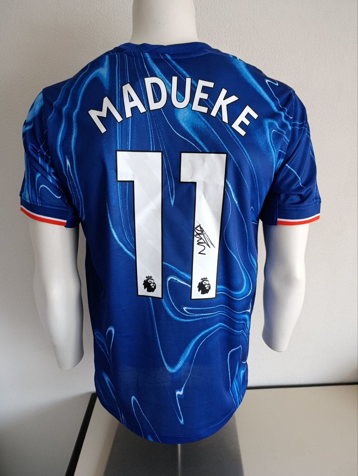 Chelsea shirt gesigneerd door Noni Madueke met coa

Inlijste, Ophalen of Verzenden, Nieuw, Buitenlandse clubs, Shirt