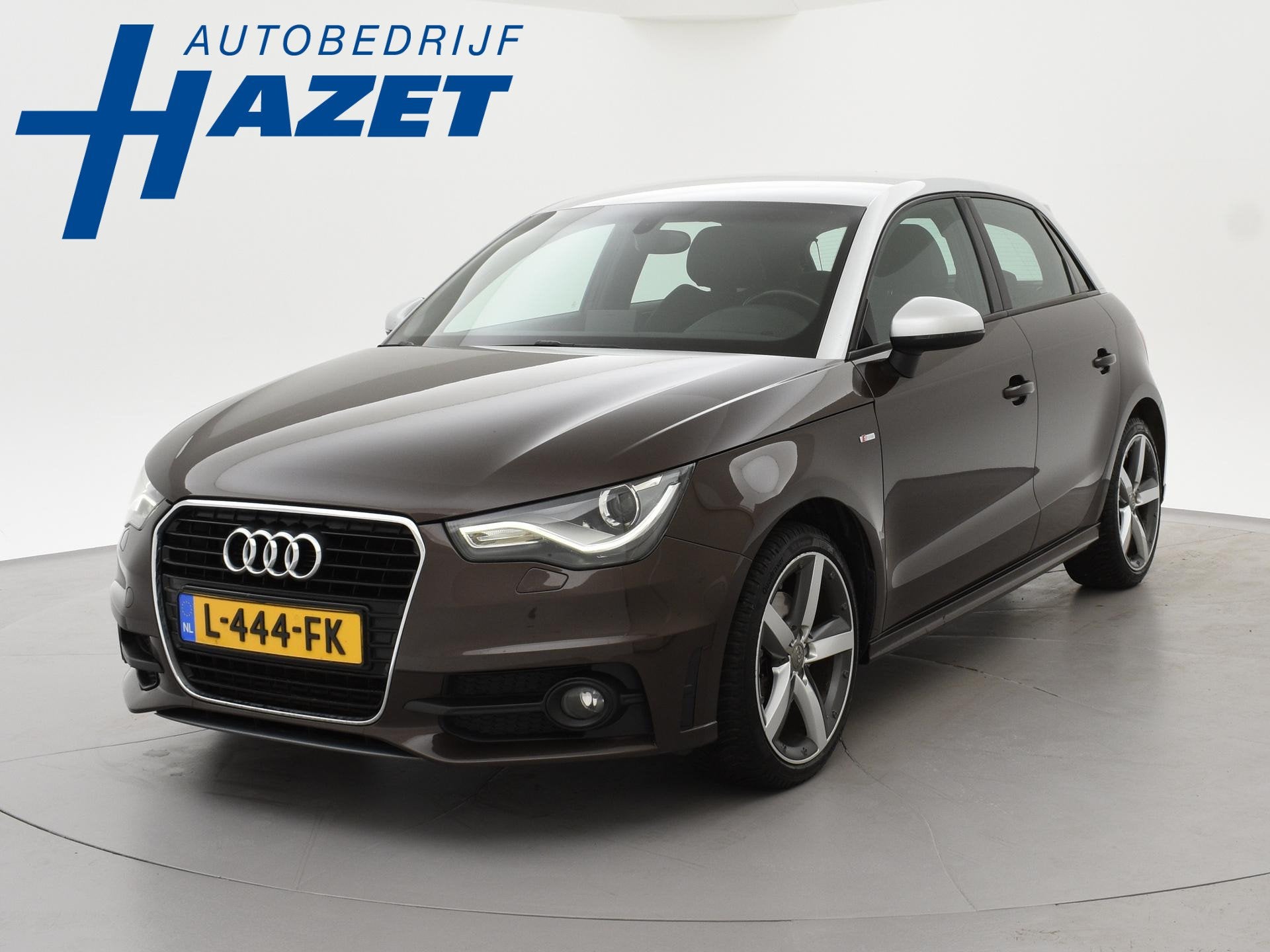 Audi A1 Sportback 1.4 TFSI 185 PK S-TRONIC AUT. S-LINE | XEN, Euro 5, Zwart, 4 cilinders, Bruin
