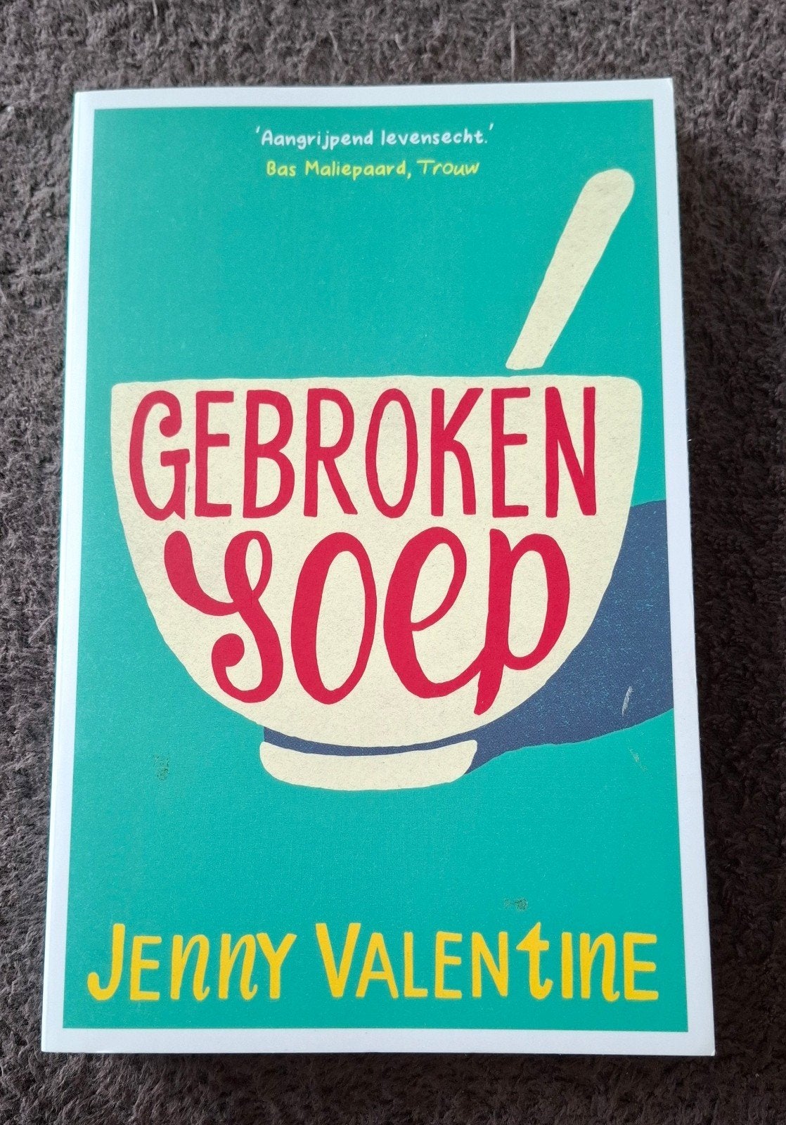 Jenny Valentine: Gebroken soep Young adult YA, Ophalen of Verzenden, Zo goed als nieuw