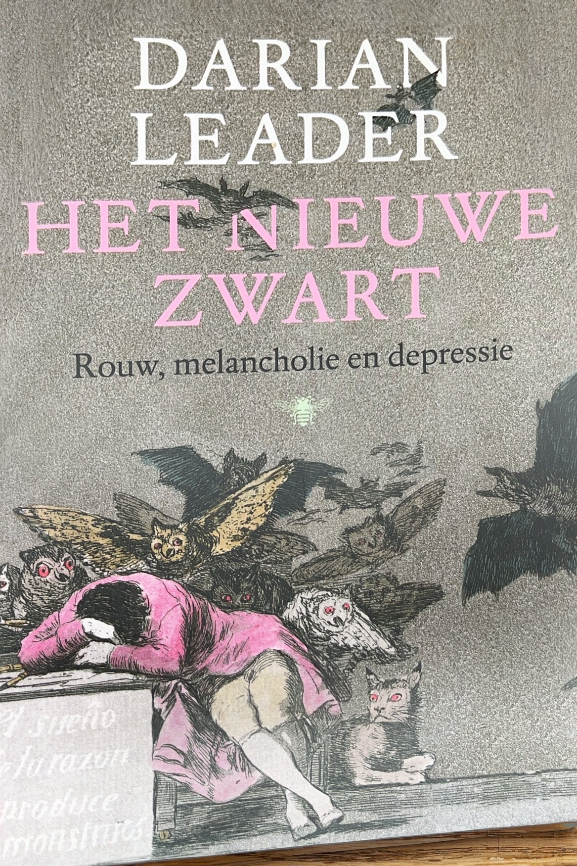 Het nieuwe zwart, Ophalen of Verzenden, Zo goed als nieuw
