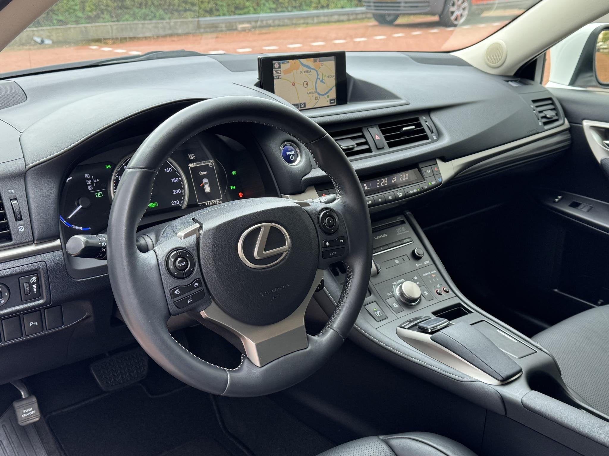 Lexus CT 200h Luxury MarkLevinson AdaptiveCruise Leder Xenon, 136 pk, Gebruikt, Euro 6, 4 cilinders