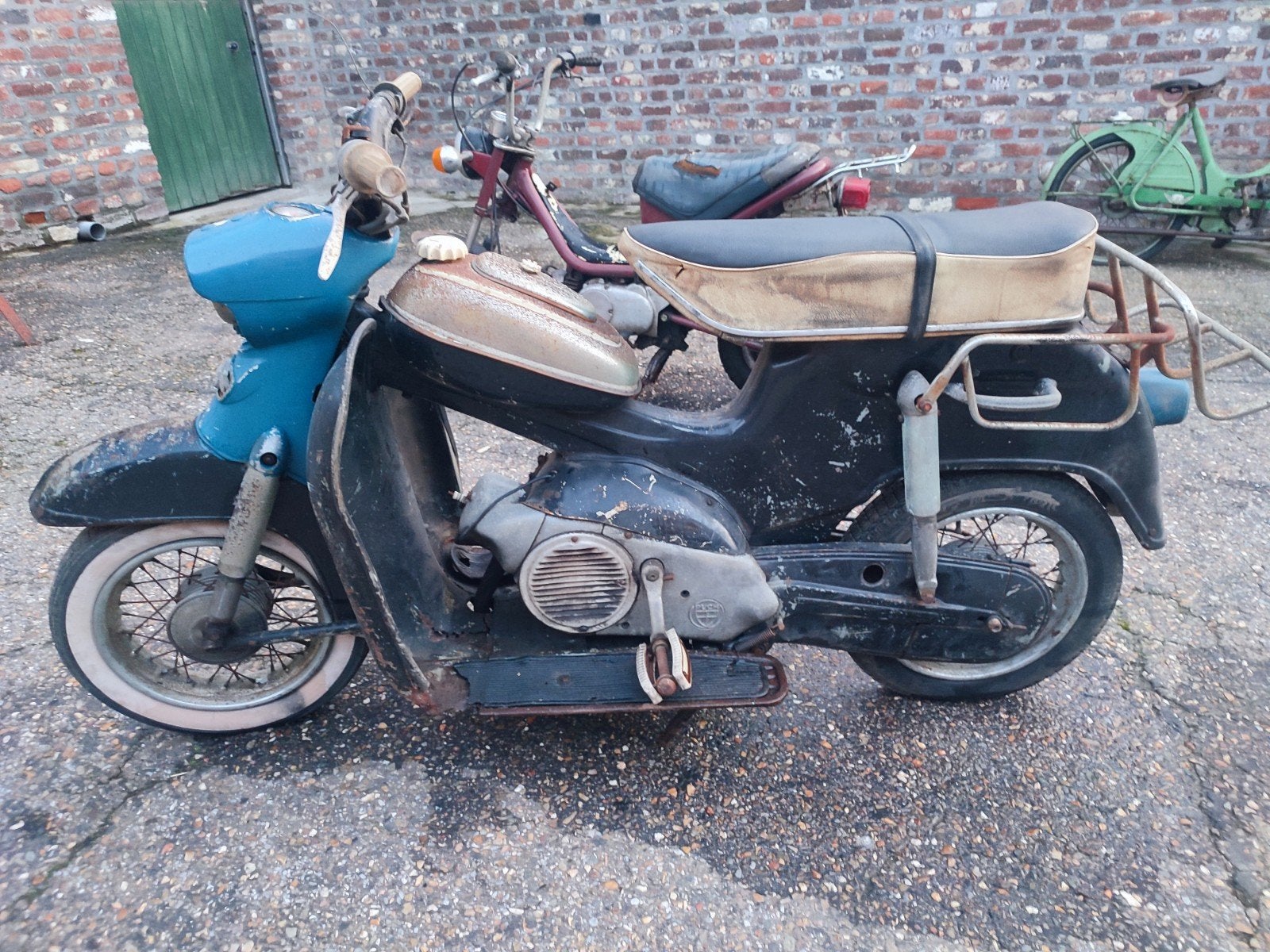 Puch, Ophalen