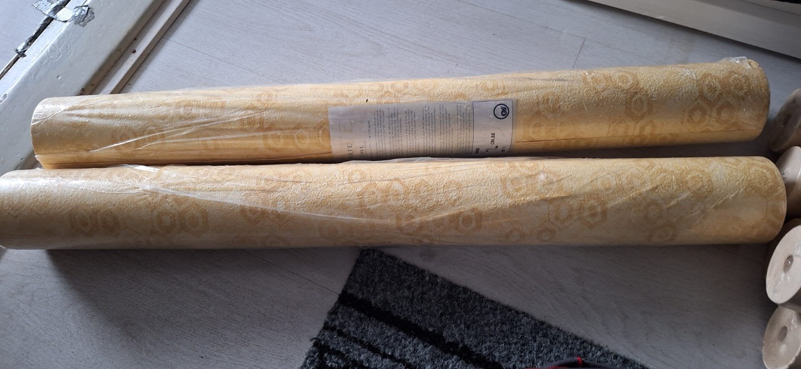 2x behangrollen, Ophalen
