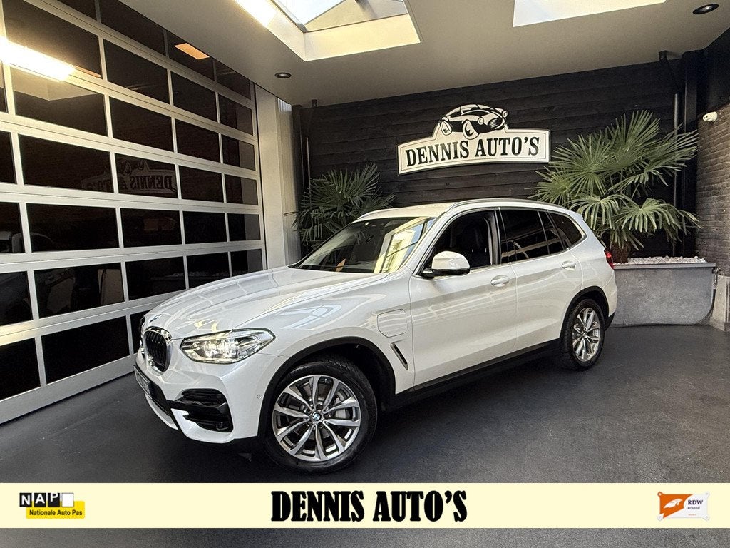 BMW X3 xDrive30e advantage, Auto's, BMW, Bedrijf, Te koop, X3, 4x4, ABS, Achteruitrijcamera, Airbags, Airconditioning, Alarm, Android Auto