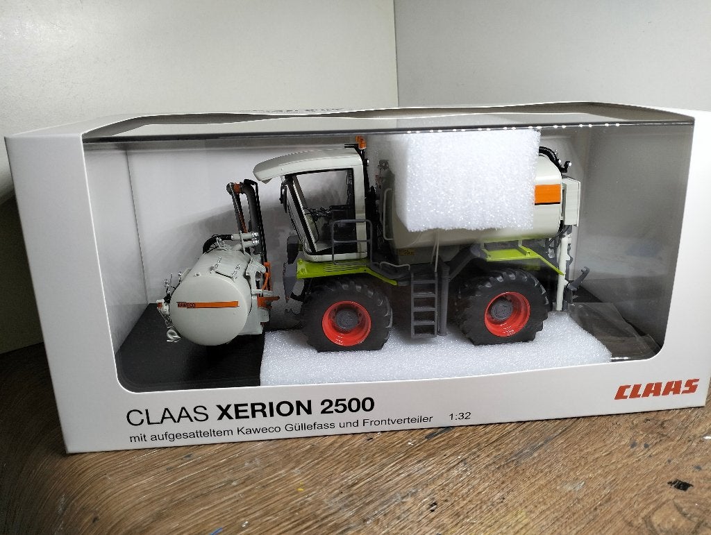 Te koop AutoCult Claas Xerion 2500 met Kaweco tank/verdeler., Ophalen of Verzenden, Nieuw, Tractor of Landbouw, Overige merken