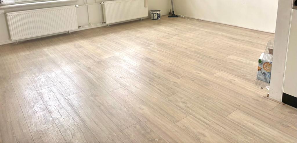 Gratis laminaat vloer + ondervloer 35 m2, Huis en Inrichting, Ophalen, Zo goed als nieuw, 25 tot 50 m², Laminaat