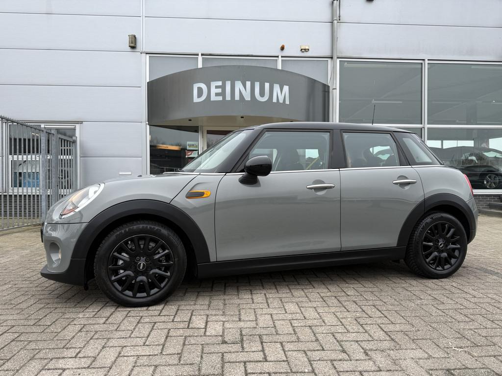 MINI Mini 1.5 Cooper Pepper Serious Business Automaat..! Nav, Gebruikt, Euro 6, 49 €/maand, Bedrijf