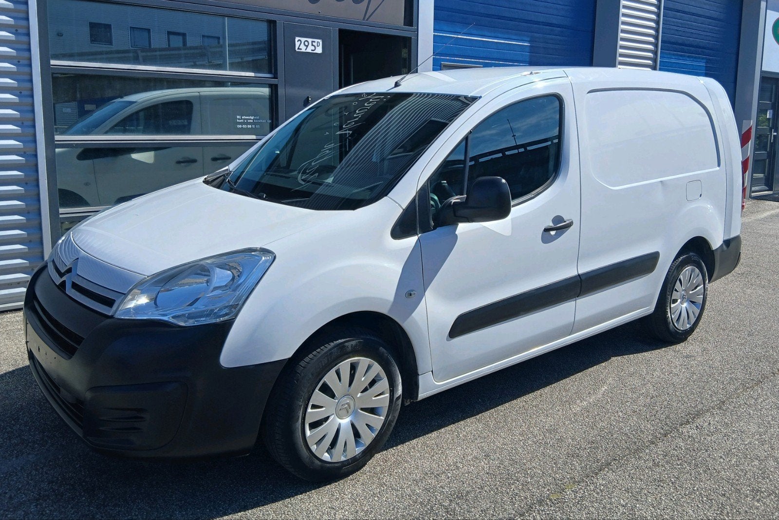 Euro6 Berlingo XL Lengte 2 BlueHDI 100pk Airco Trekhaak Cr C, Auto's, Voorwielaandrijving, Stof, Euro 6, 4 cilinders
