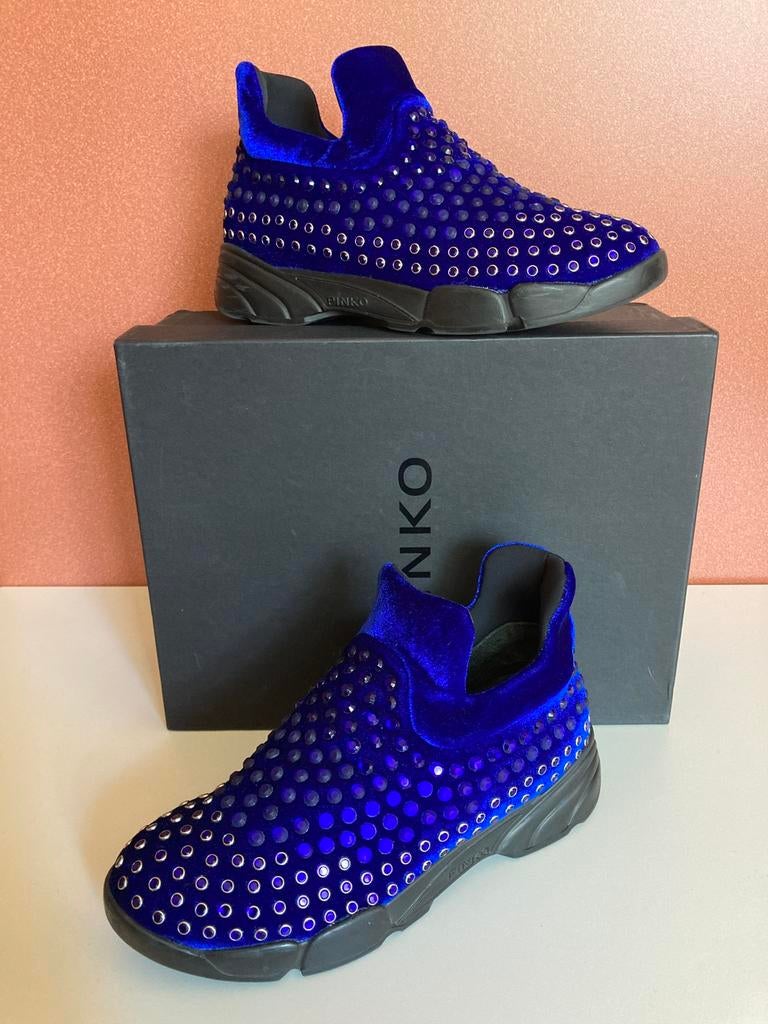 Pinko sneakers kobaltblauw stretch fluweel 36 😍mooi🥰💙🌟, Kleding | Dames, Schoenen, Verzenden, Blauw, Sneakers of Gympen, Zo goed als nieuw