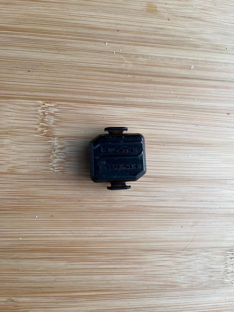 Lezyne Pro Cadance meter, Fietsen en Brommers, Ophalen, Cadanssensor, Zo goed als nieuw