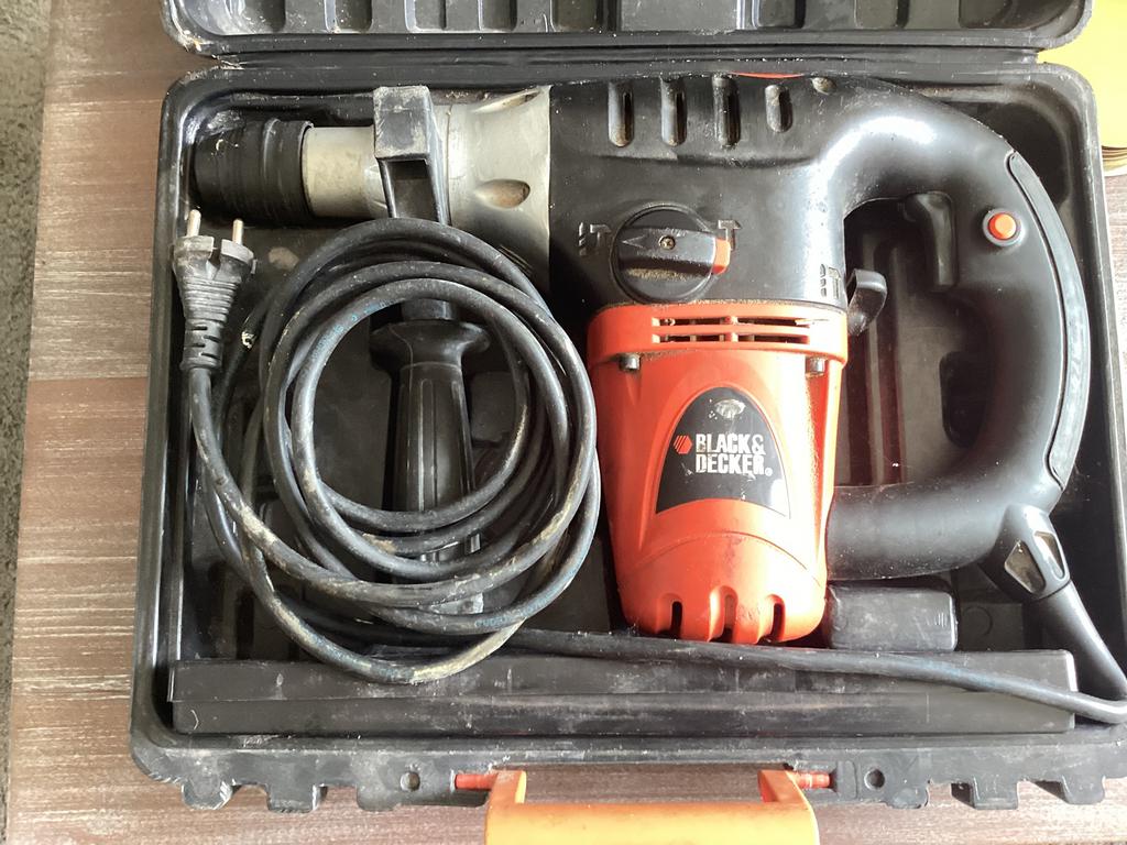 Boorhamer black & decker., Doe-het-zelf en Verbouw, Gereedschap | Boormachines, Boor- en/of Breekhamer, Ophalen of Verzenden, Variabele snelheid