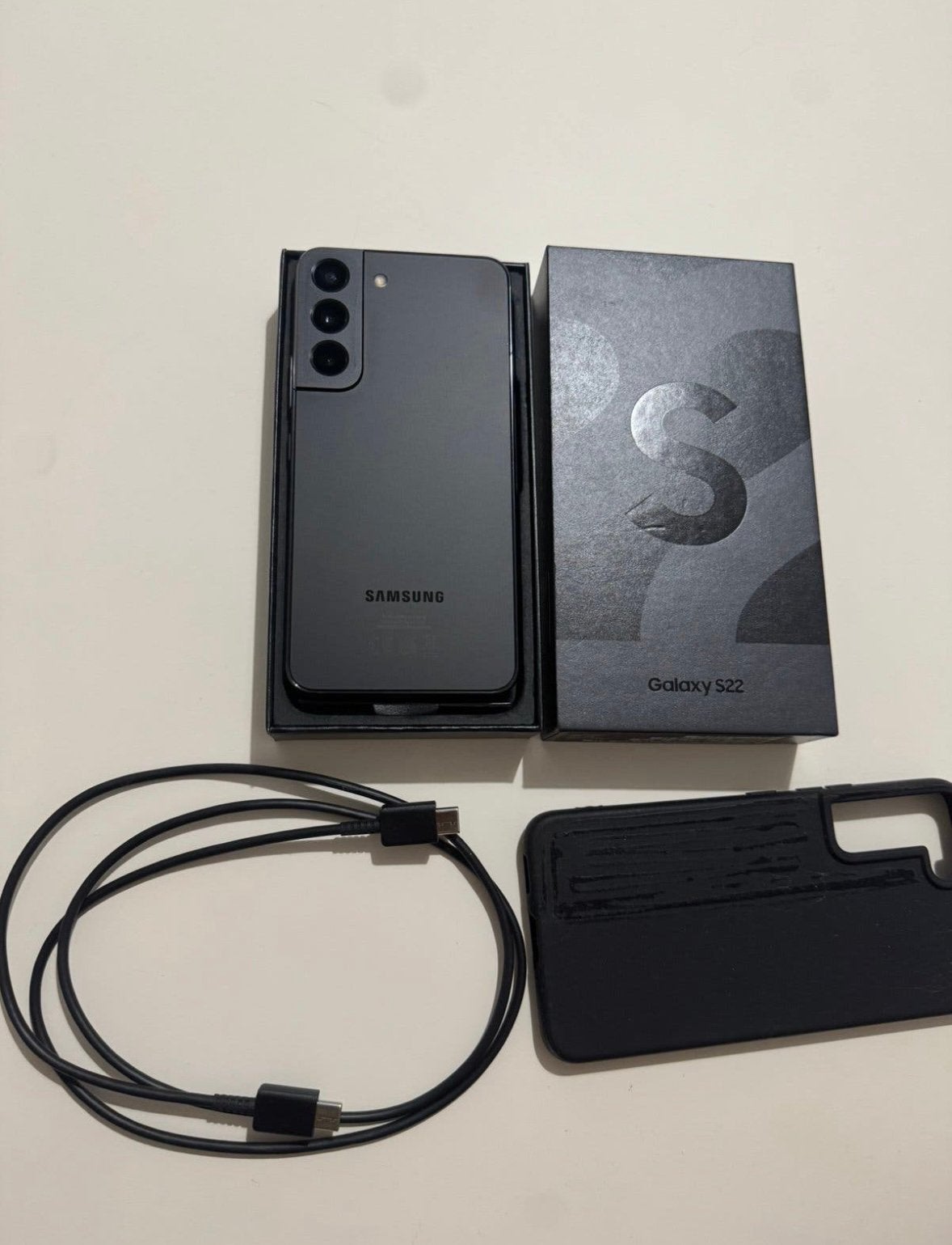 Foto 2 van Samsung S22/ 128GB Zwart