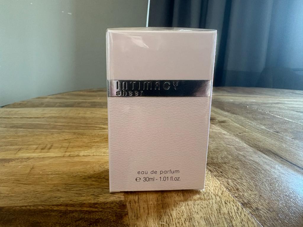 Intimacy Sheer Eau de Parfum 30ml - Nieuw in verpakking, Sieraden, Tassen en Uiterlijk, Uiterlijk | Parfum, Ophalen, Nieuw