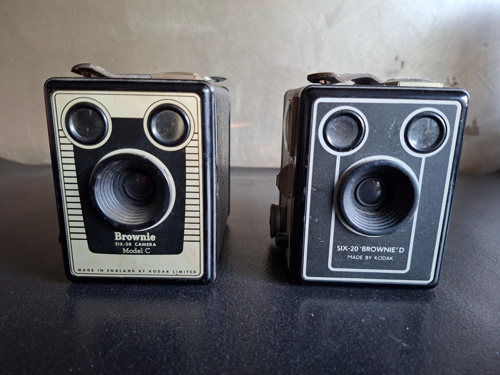 2x Kodak Brownie Six-20, Ophalen of Verzenden, 1940 tot 1960, Fototoestel