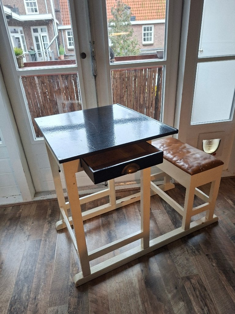 Teken/schilder/knutseltafel met verstelbaar blad,bankje+lade, Doe-het-zelf en Verbouw, Ophalen, Gebruikt, Minder dan 130 cm
