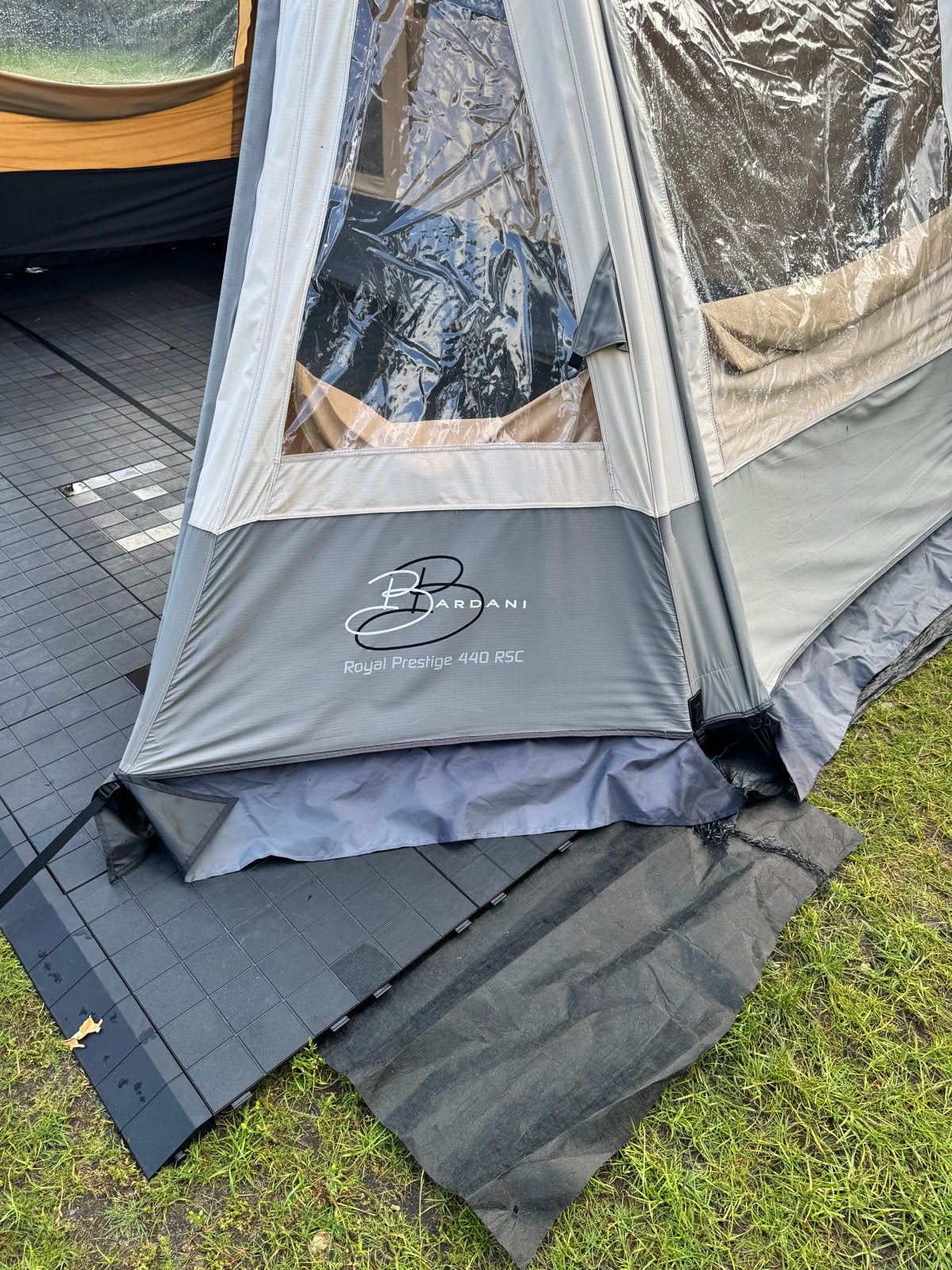 Bardani Royal Prestige 440 RSC Tunnel Tent (2022), Ophalen of Verzenden, Gebruikt, Tot en met 6