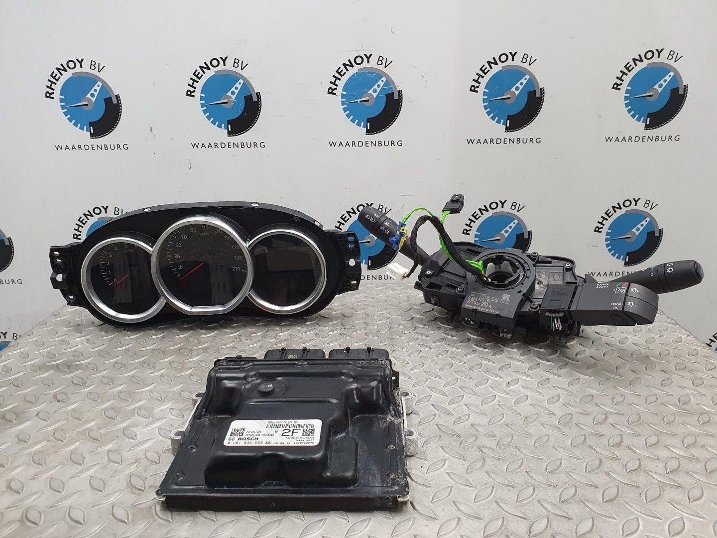 DACIA SANDERO STEPWAY COMPUTER ECU 2019, Ophalen of Verzenden, Gebruikt, Stiba lid
