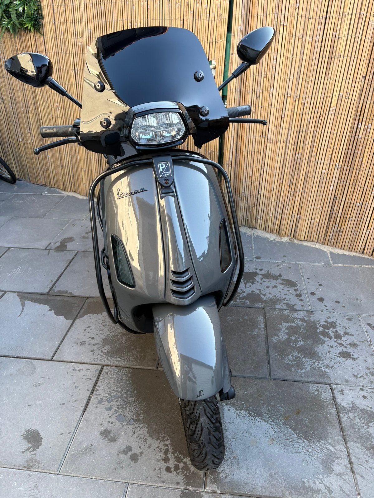 Grijze vespa, Ophalen, Maximaal 45 km/u, Zo goed als nieuw, Benzine