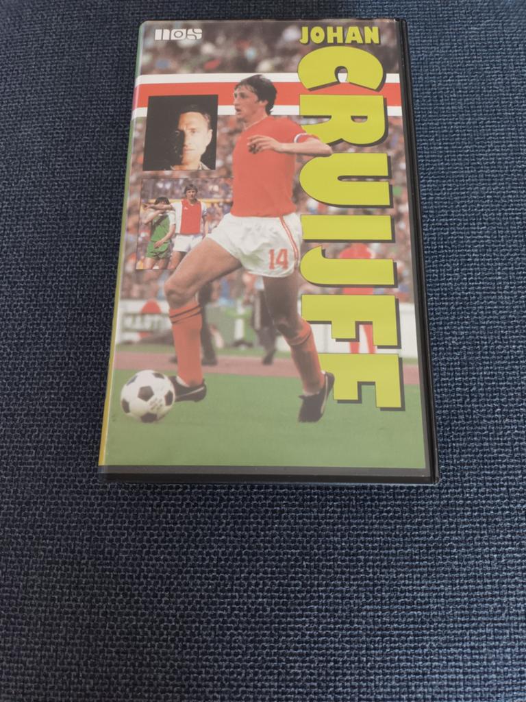 VHS - JOHAN CRUIJFF, Verzamelen, Sportartikelen en Voetbal, Ophalen of Verzenden