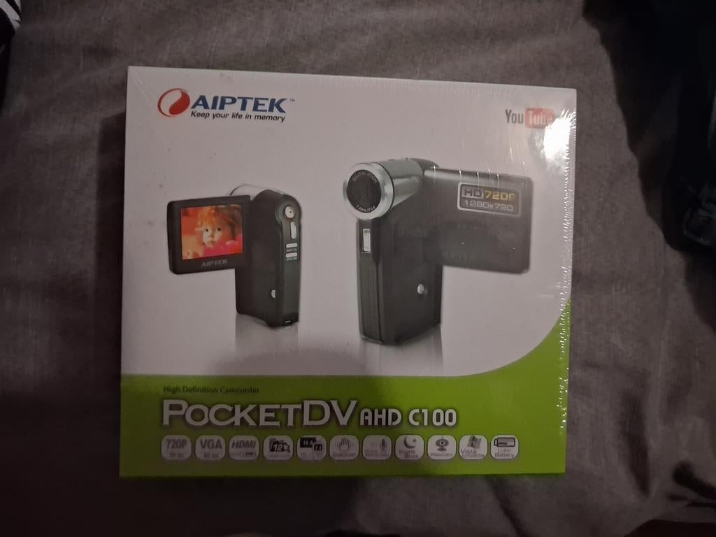 AIPTEK PocketDV AHD C100 Full HD Camcorder, Audio, Tv en Foto, Videocamera's Digitaal, Overige merken, Full HD, Camera, Nieuw