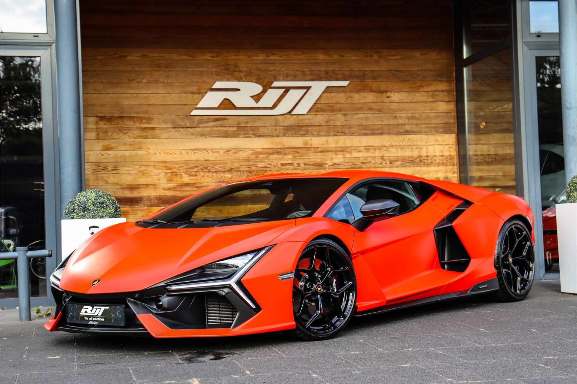Lamborghini Revuelto 6.5 V12 *Full carbon int. & ext/Lift/Ke, Auto's, Automaat, Dealer onderhouden, Achterwielaandrijving, Overige kleuren