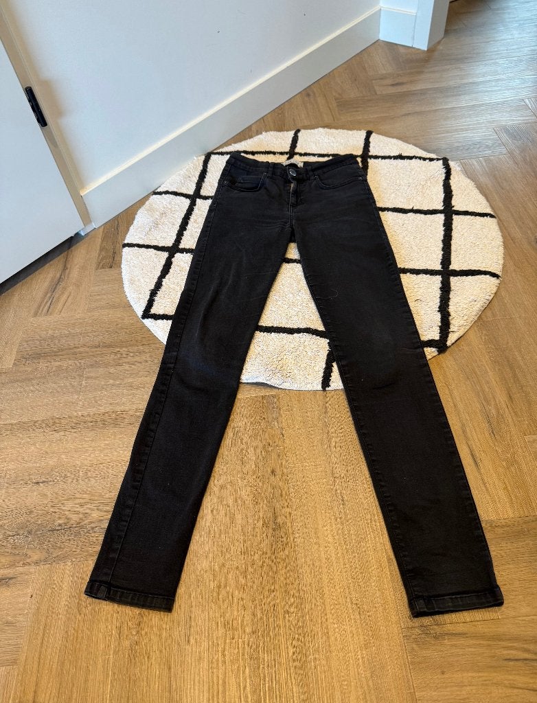 Heel goed zwart The Lab stretch jeans broek XS 34 36 W28 l30, Alix the label, Zwart, Ophalen of Verzenden, Zo goed als nieuw