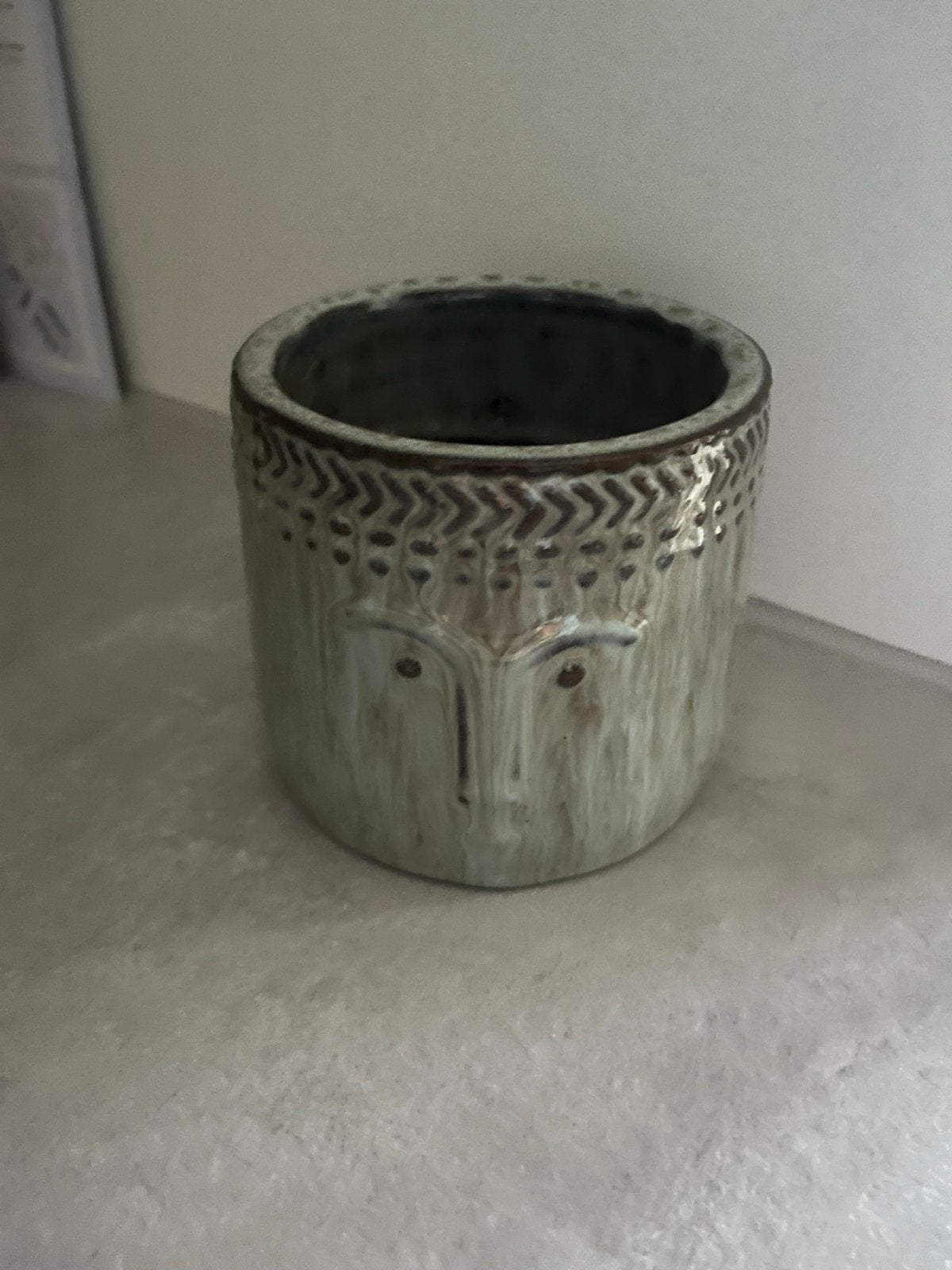 Bloempot met gezicht van Intratuin - Zo goed als nieuw, Rond, Binnen, Ophalen of Verzenden, Zo goed als nieuw