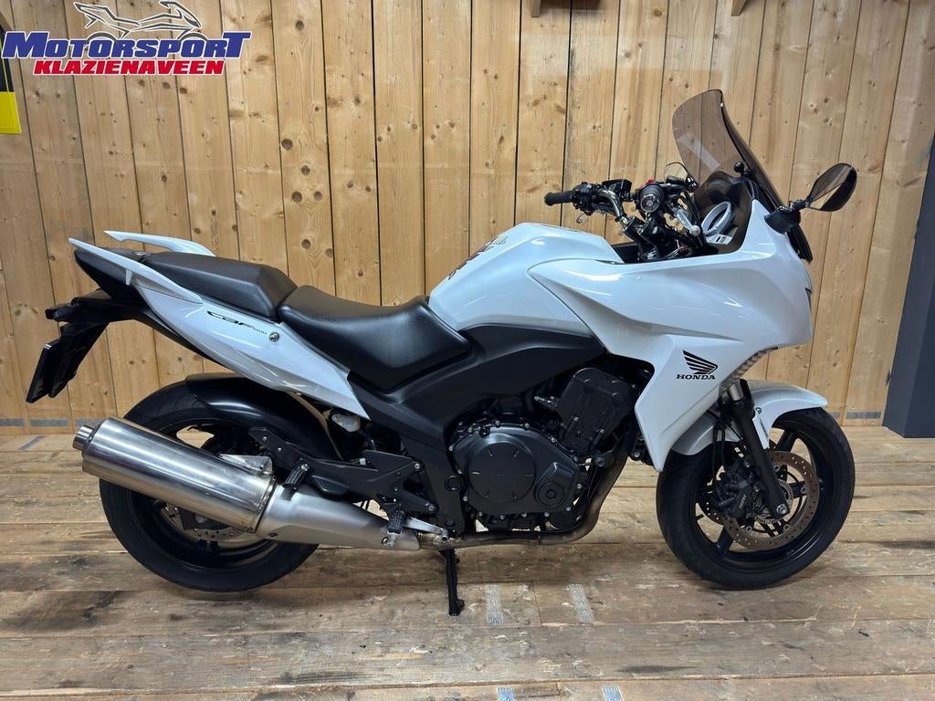 HONDA CBF 1000 F | NIEUW TYPE | PERFECTE STAAT | CBF1000 F |, Motoren, HONDA, 4 cilinders, Motorrijbewijs A, Bedrijf