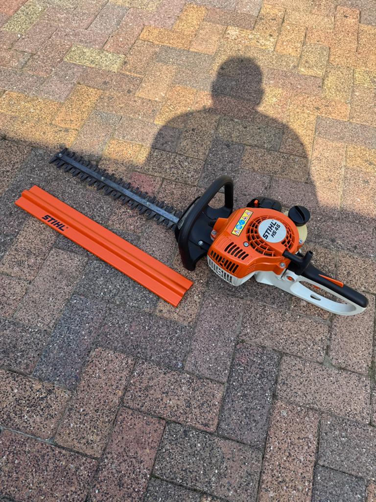 Sterke en weinig gebruikte Stihl heggenschaar HS 45 , ZGAN ., Tuin en Terras, Heggenscharen, Ophalen of Verzenden, Zo goed als nieuw