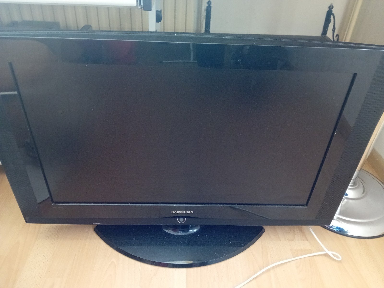 Gratis Samsung 32 inch TV (afstandsbediening defect), Ophalen, Gebruikt, 80 tot 100 cm, Samsung