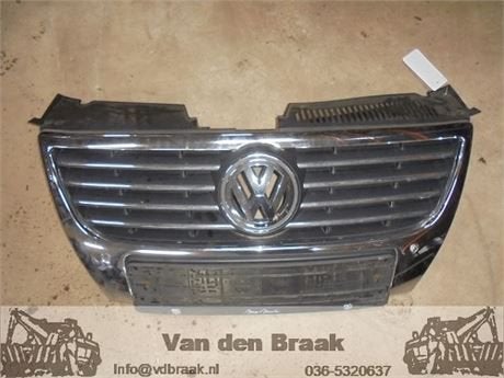 Volkswagen Passat 2005-2010 Grille Highline uitvoering, Gebruikt, -, Volkswagen, Herkomst onderdeel bekend
