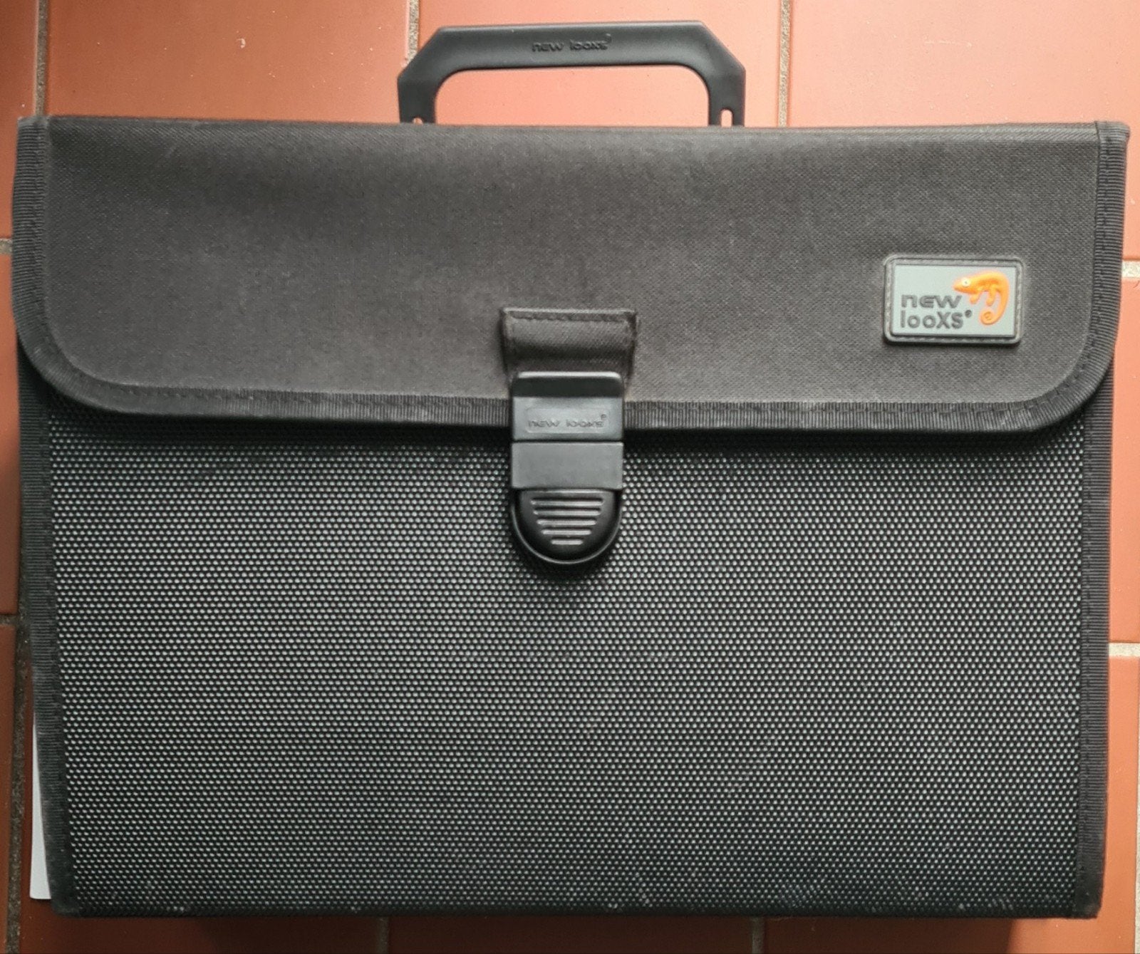 New Looxs Enkele Fietstas Basic | M | Black
In goede staat!, Ophalen