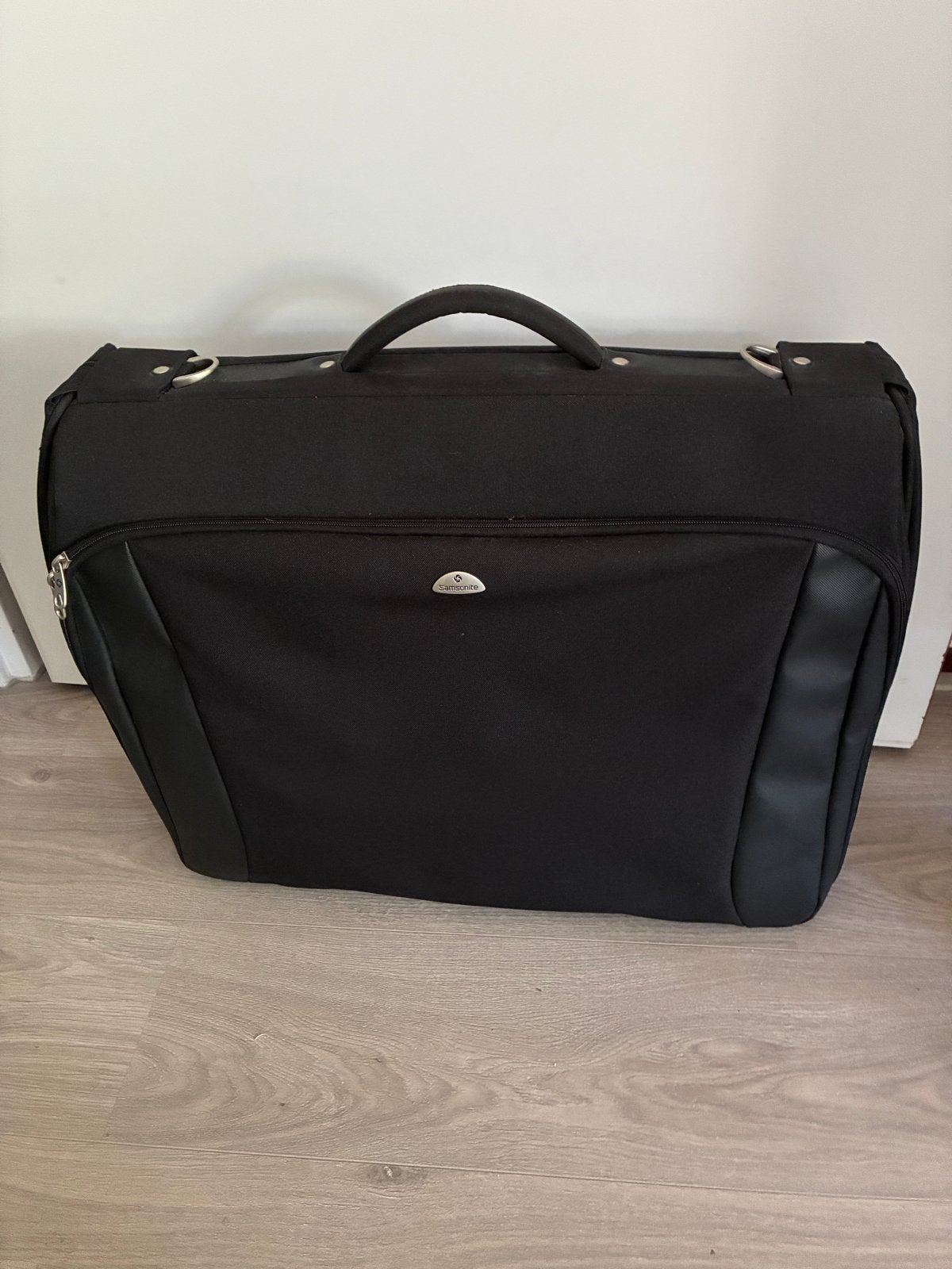 Samsonite Kledingtas met Ophanghaak en Draagriem, Ophalen, 30 cm of meer, Zwart, Zo goed als nieuw