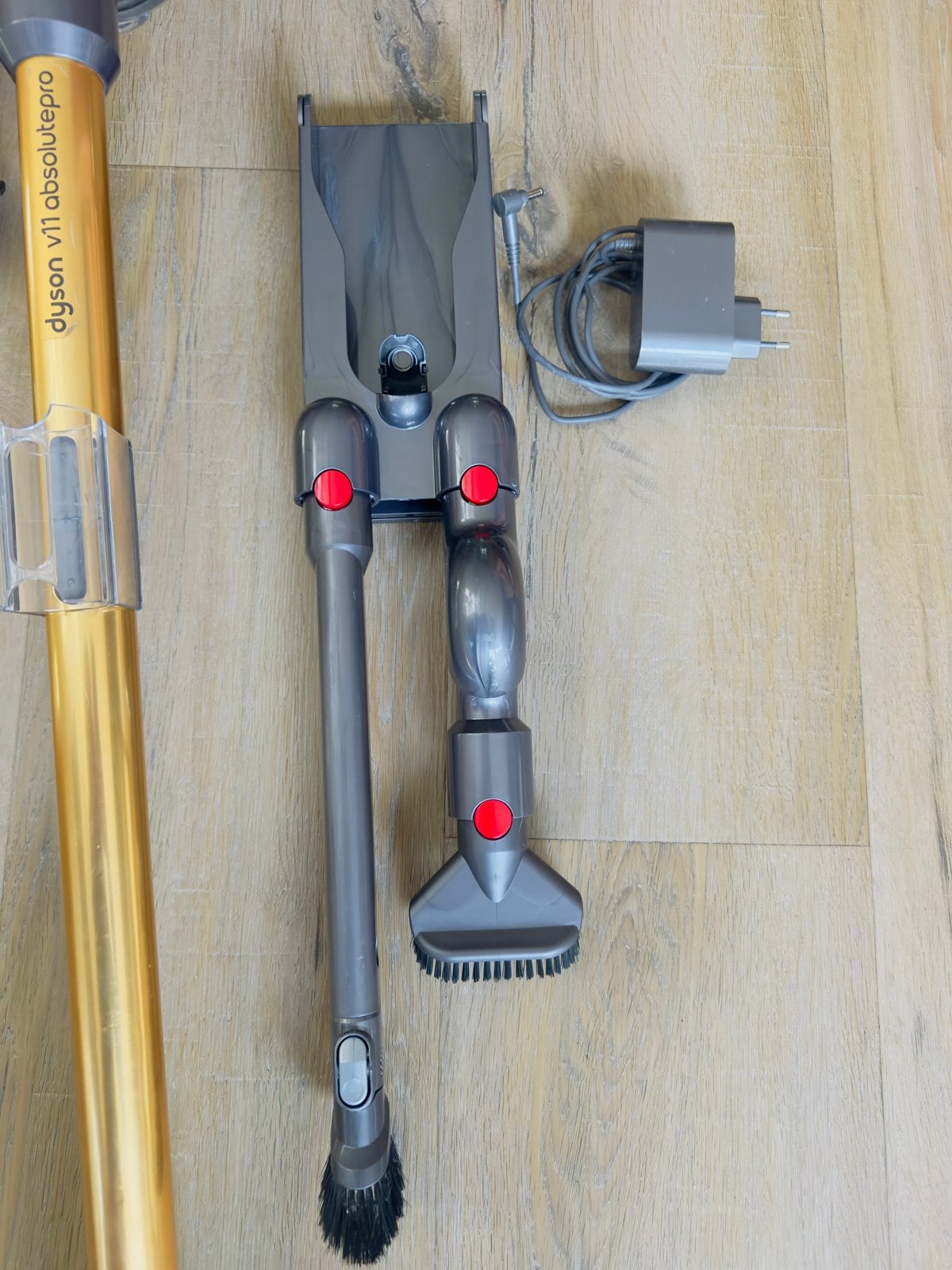 Foto 6 van Dyson V11 Absolute Pro Steelstofzuiger