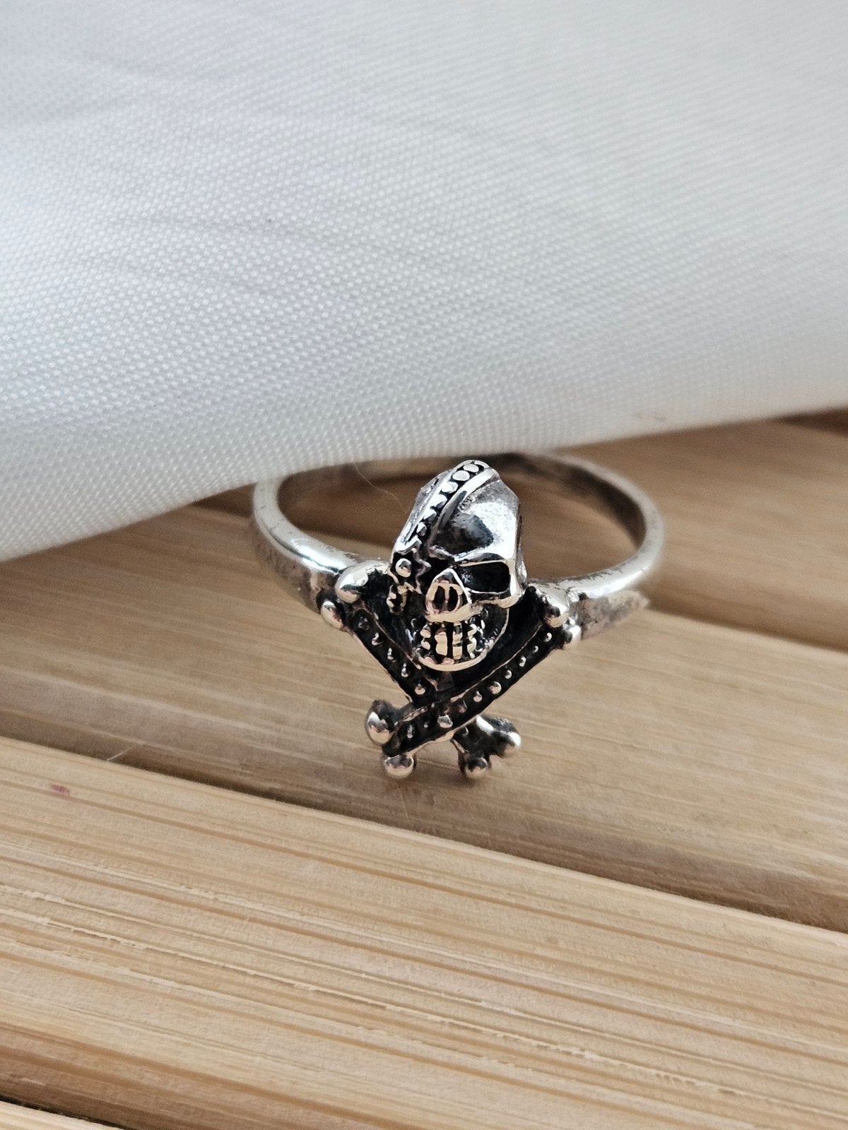 Sterling zikveren skull biker ring, Heer, Ophalen of Verzenden, Zo goed als nieuw, 17 tot 18