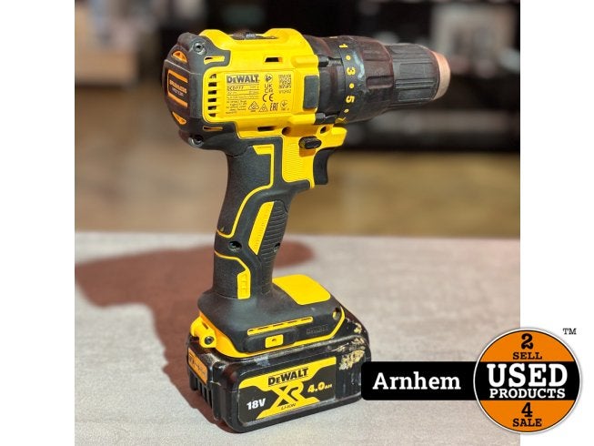 DeWalt DCD777 Schroefboormachine Inclusief 4AH accu, Dewalt, Zo goed als nieuw, Support@dewalt.com, 701 E. Joppa Road
Towson, MD 21286
USA