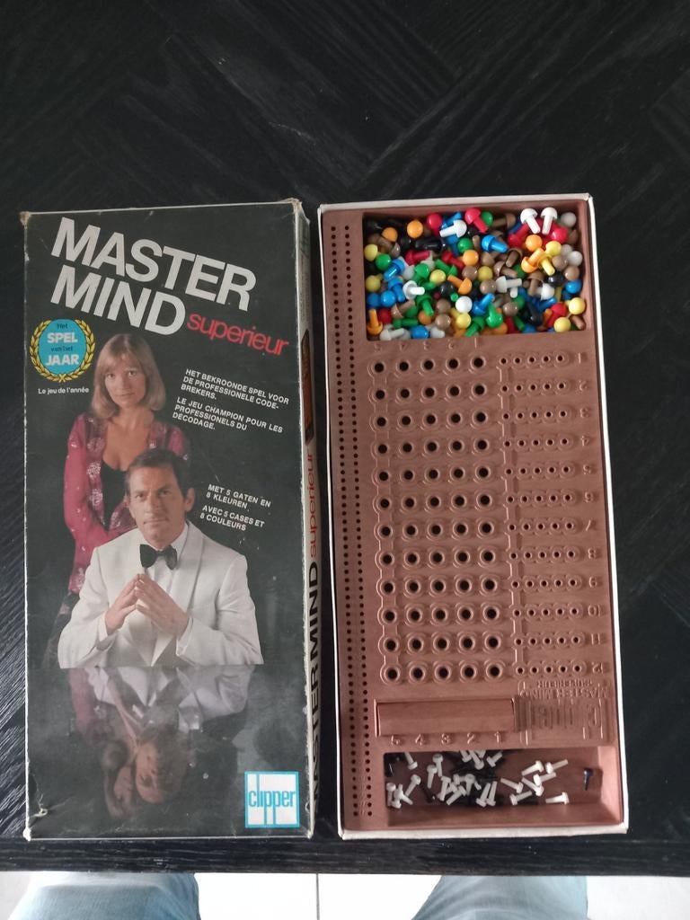 Master Mind Superieur - Klassiek Codekraakspel, Hobby en Vrije tijd, Denksport en Puzzels, Ophalen of Verzenden