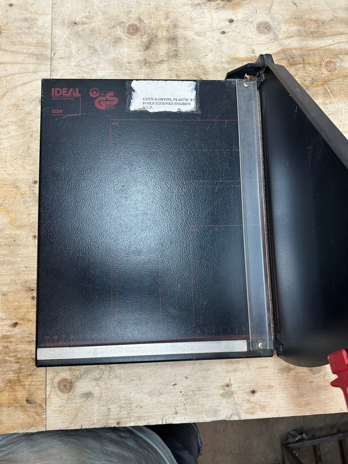 Dahle 1034 Papiersnijder Guillotine - Robuust en Nauwkeurig, Ophalen, Gebruikt