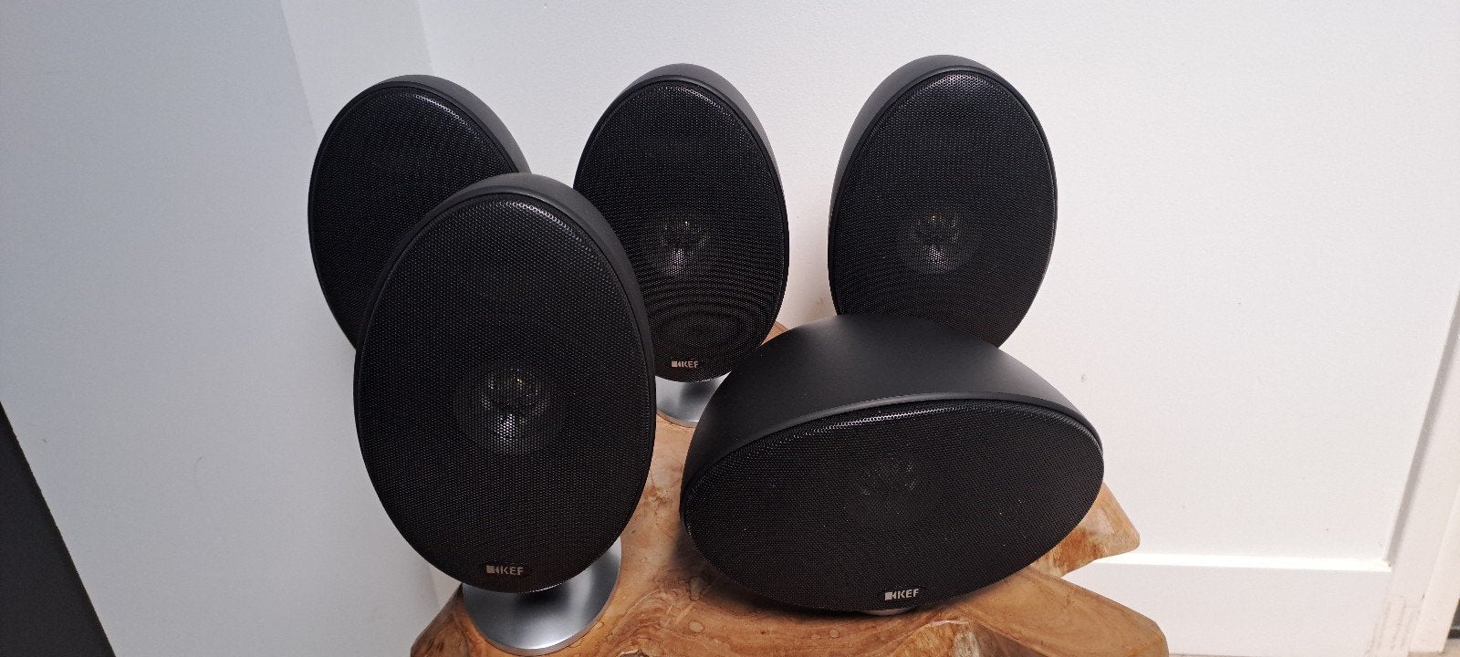 KEF E-301 5.0 Home Cinema Surround Sound Systeem, Ophalen