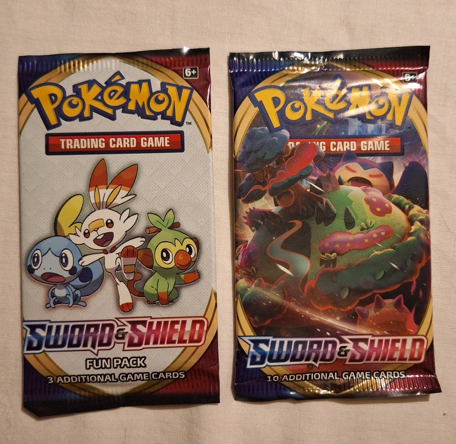 Pokemon Sword & Shield boosterpack en funpack, Hobby en Vrije tijd, Verzamelkaartspellen | Pokémon, Verzenden, Nieuw, Booster