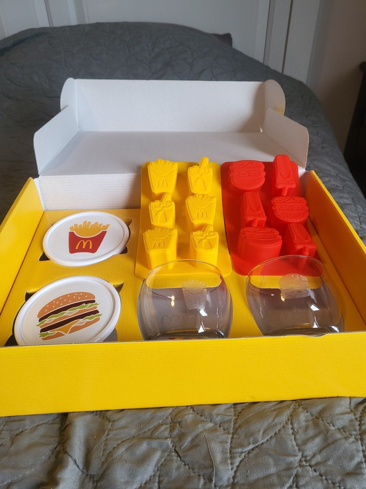 Mcdonalds glazen en ijsblokjes, Glas of Glazen, Nieuw, Ophalen of Verzenden, Glas