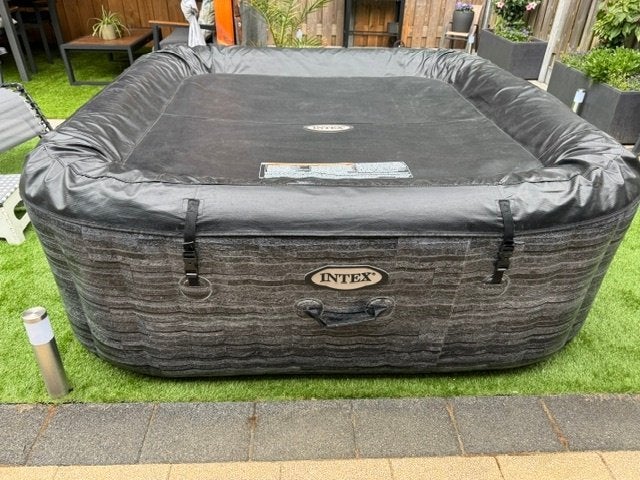 intex jacuzzi greywood deluxe 6 persoons vierkant, Ophalen, Zo goed als nieuw, Filter