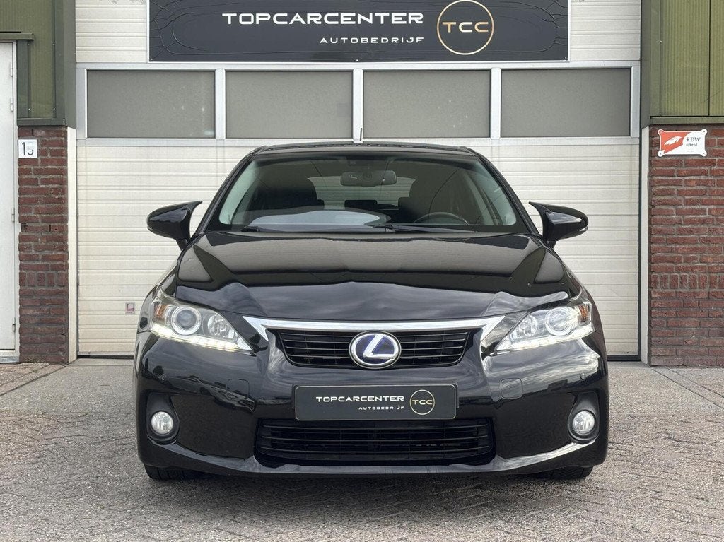 Lexus CT 200h Business Line Pro/CAMERA/PARKS/NAVI/APK/NAP, Auto's, Lexus, Euro 5, Gebruikt, 4 cilinders, Zwart