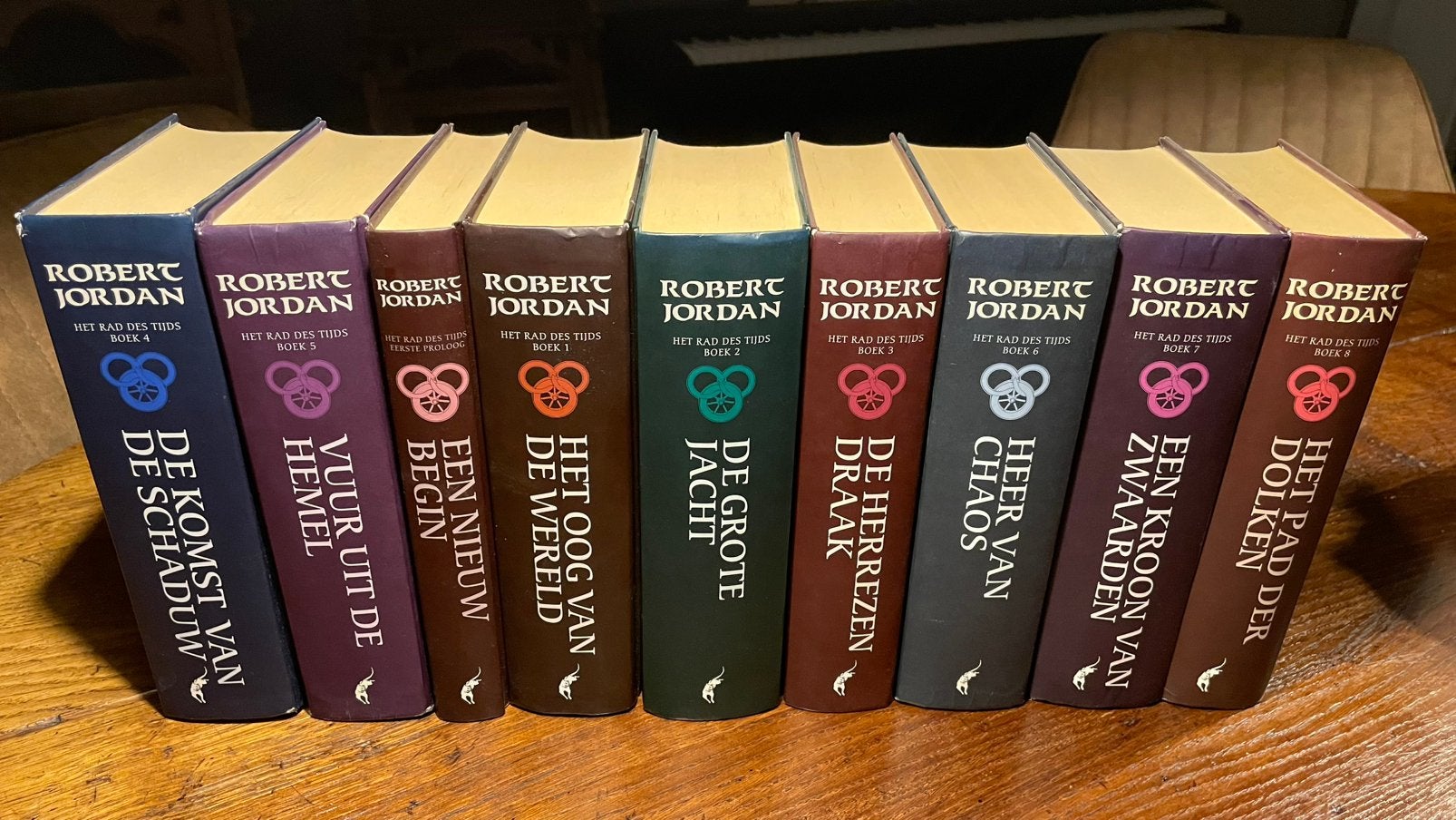 Serie Rad des Tijds van Robert Jordan, Boeken, Ophalen of Verzenden, Zo goed als nieuw