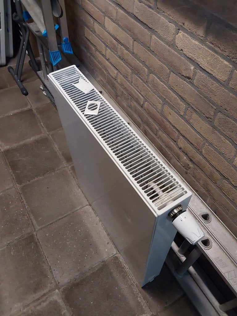 Radiator, Ophalen, 30 tot 80 cm, Radiator, Zo goed als nieuw