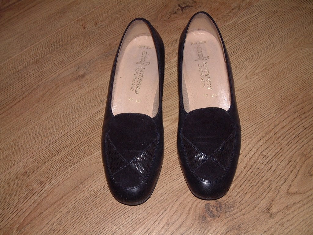dames schoenen zwart ARA naat 7-1/2, Ophalen of Verzenden, Gedragen, Overige kleuren, Schoenen met lage hakken