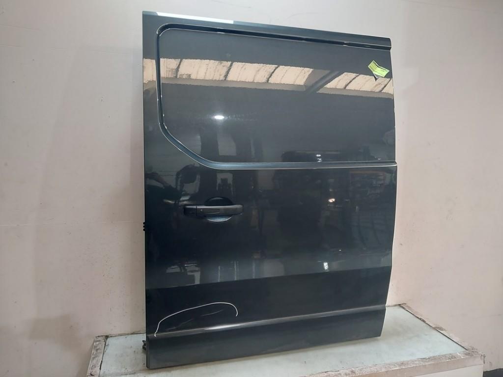 Schuifdeur Links Renault Trafic (1FL/2FL/3FL/4FL) 821013265R, Gebruikt, Renault Deutschland AG, Dialog.deutschland@renault.de