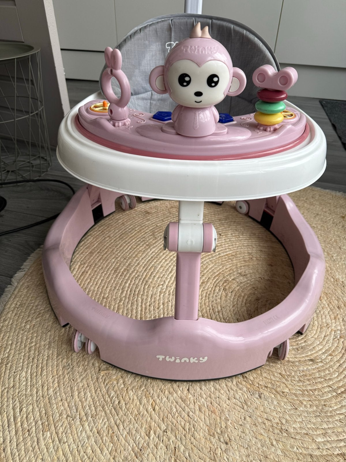 Roze Twinky Loopstoel met Speelgoed en Duwstang, Kinderen en Baby's, Ophalen, Zo goed als nieuw